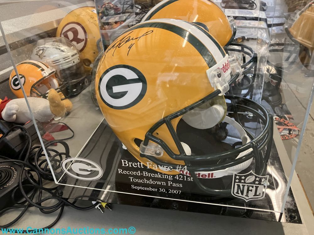 Signed Brett Favre Green Bay Packers helmet in acrylic display case, commemorating his record-breaking 421st touchdown pass on September 30, 2007