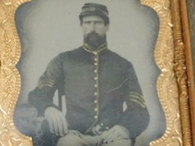 Original U.S. Civil War 1/6 plate tintype of a seated Union sergeant in uniform, double daguerreotype case