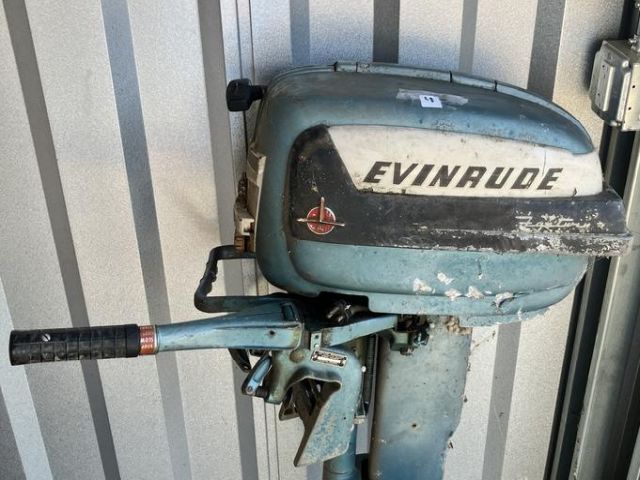 Vintage Evinrude Fastwin 15 outboard boat motor with tiller handle, serial number 15016-04485